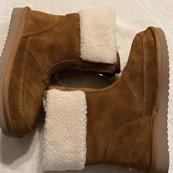 KOOLABURRA BY UGG LYTTA SHORT BOOT - Picture 4 of 6